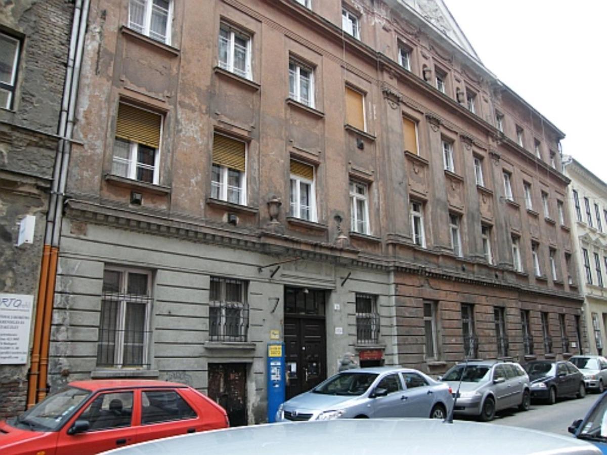 Cozy & Quiet Apartment Near Kiraly Street Free Parking, Ac, Perfect For 4 Guests! Budapest Eksteriør bilde